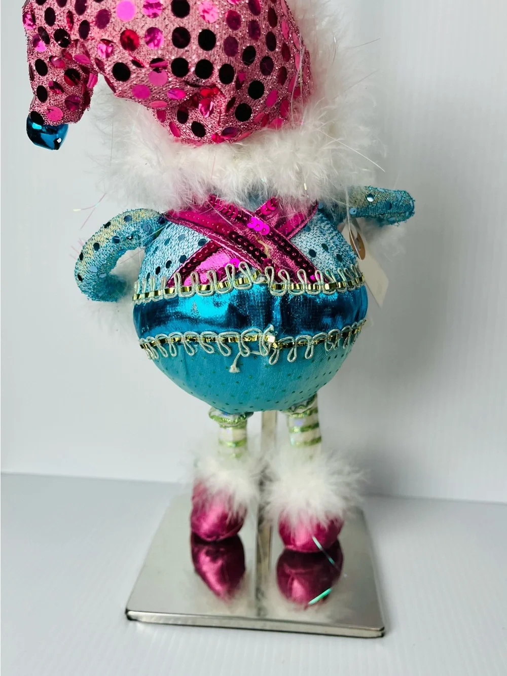 Mark Roberts Whimsical Santa dangling-leg Figurine